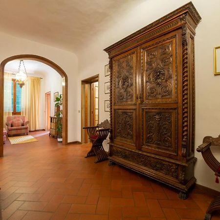 110 Sqm Apartment 6 Sleeps In Santa Croce Florenţa Exterior foto
