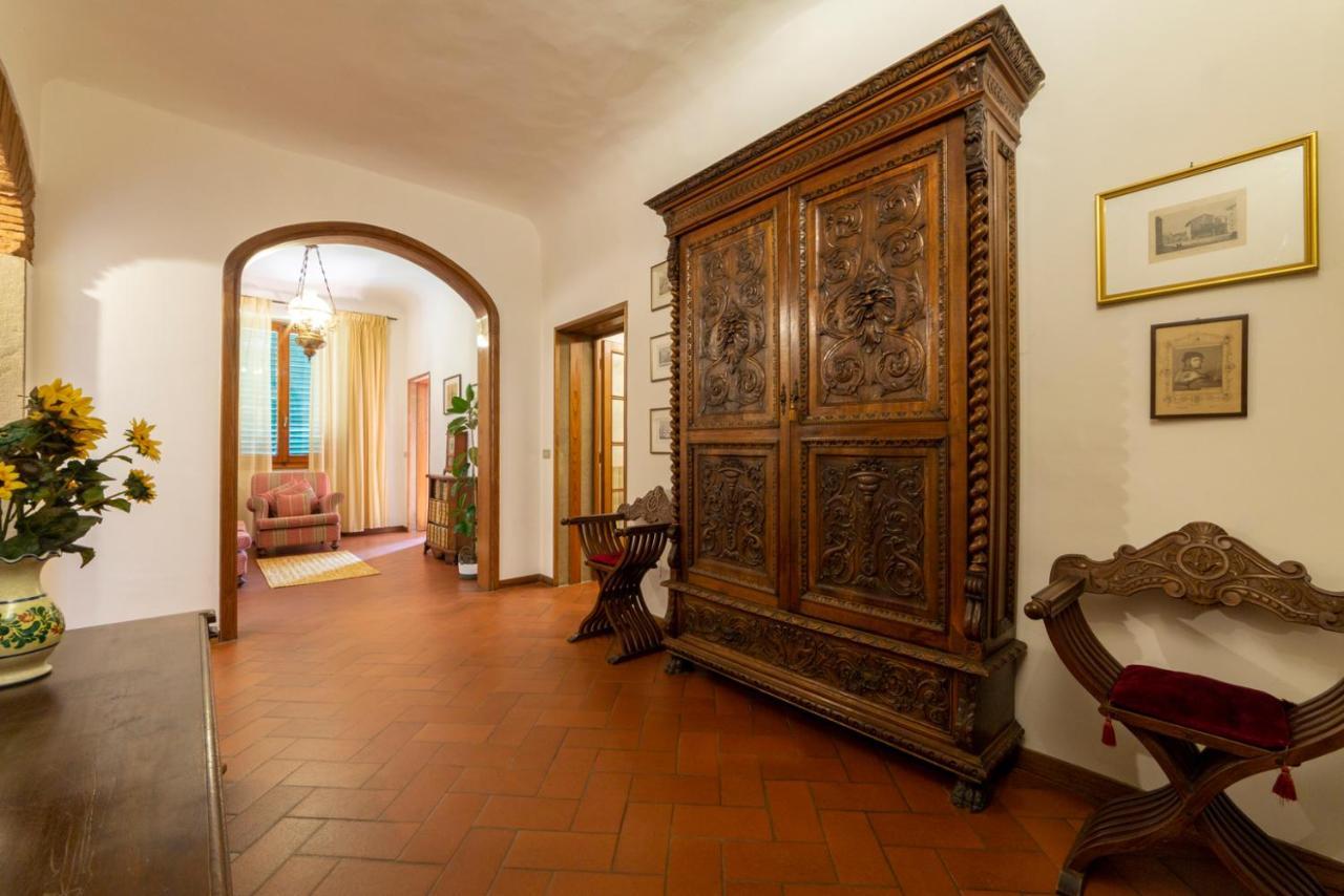 110 Sqm Apartment 6 Sleeps In Santa Croce Florenţa Exterior foto