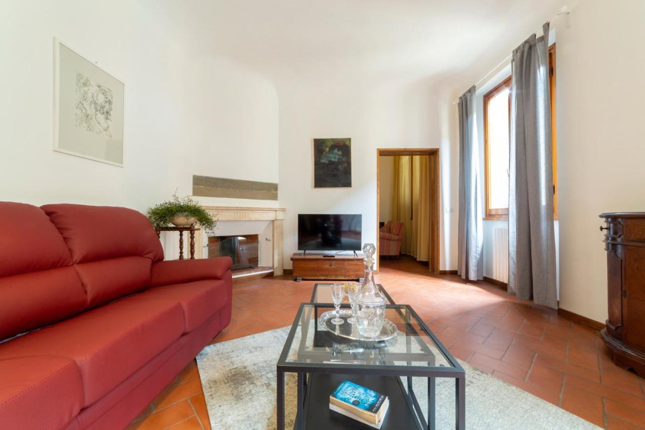 110 Sqm Apartment 6 Sleeps In Santa Croce Florenţa Exterior foto