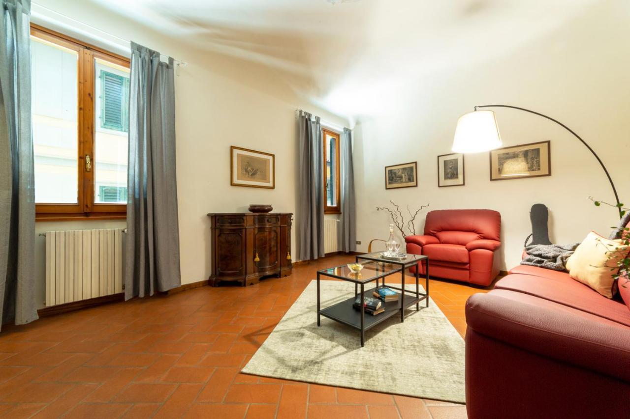 110 Sqm Apartment 6 Sleeps In Santa Croce Florenţa Exterior foto
