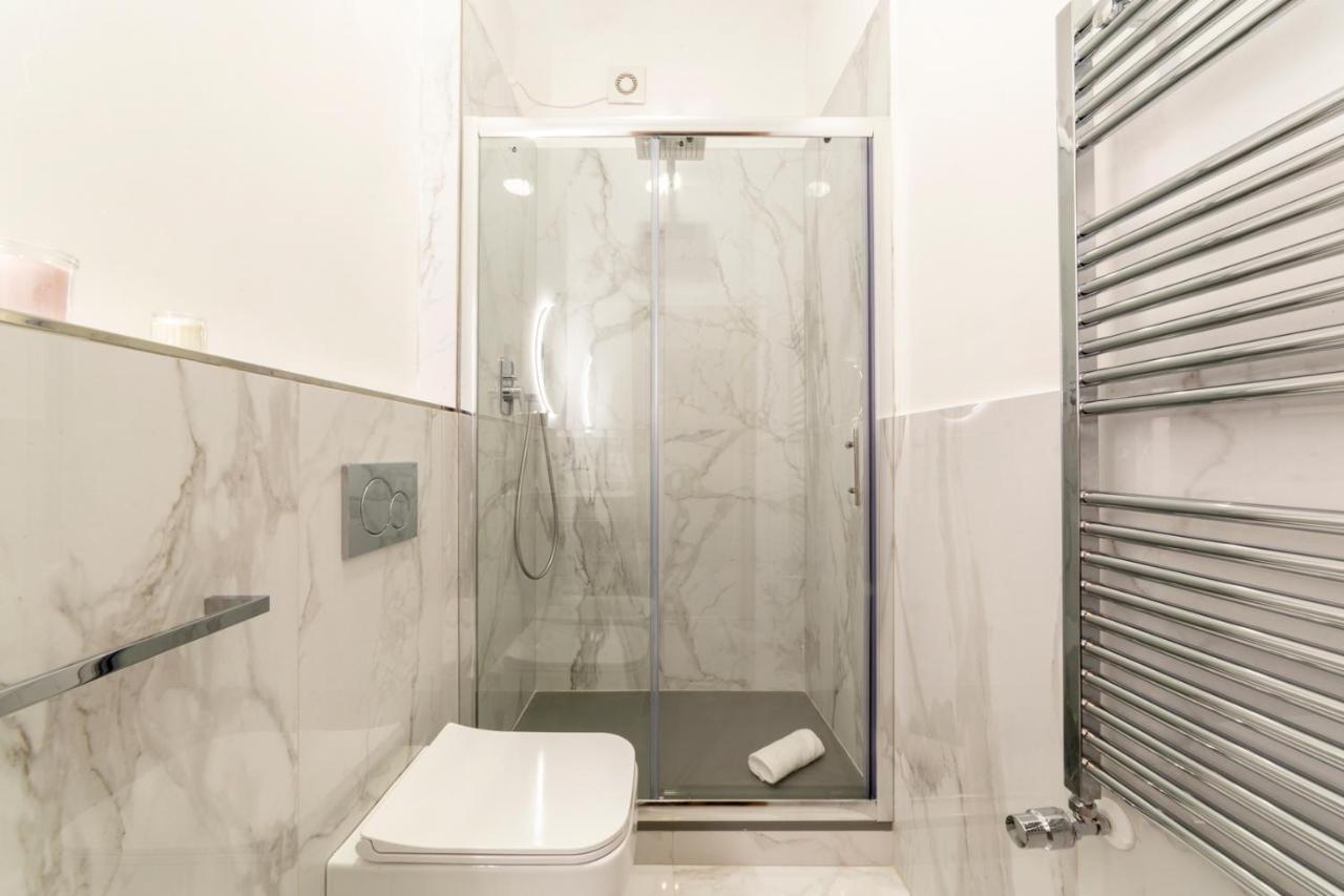110 Sqm Apartment 6 Sleeps In Santa Croce Florenţa Exterior foto